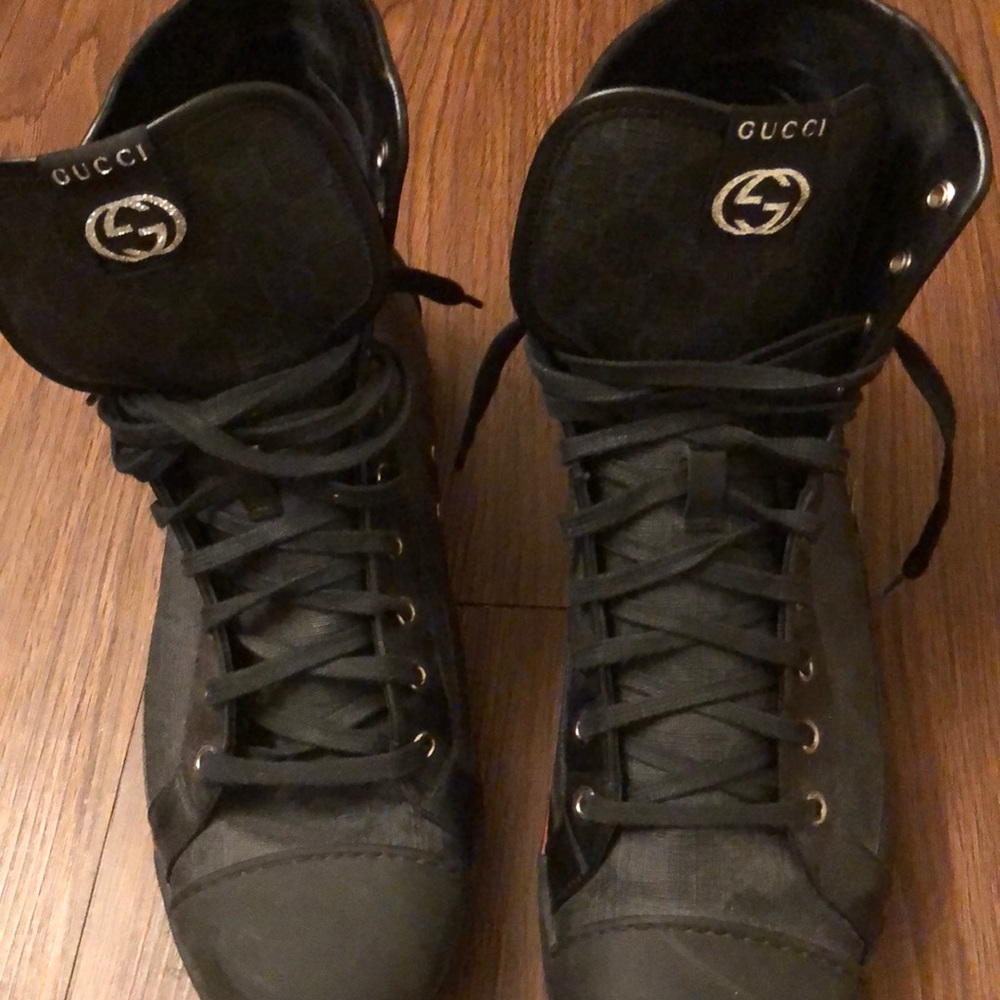 Gucci shoe